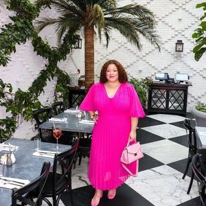 ASOS DESIGN Curve pleated batwing midi dress